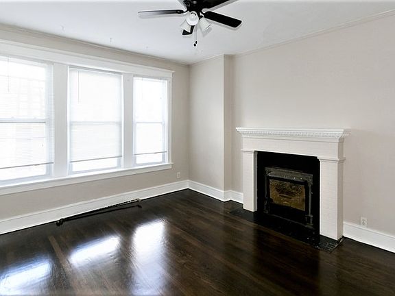 3rd image of 3418-20 N Halsted St #3420-2S