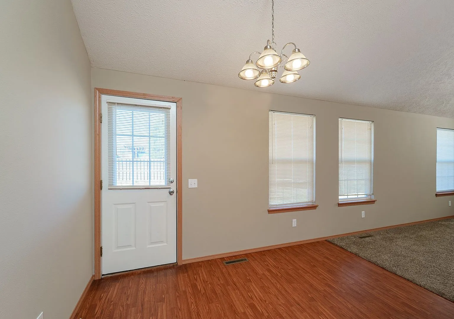 3-Bed, 2-Bath Home for Rent in Northeast Republic Close to Hwy 60 — Photo 4