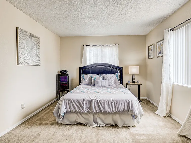 Aurora Meadows — Photo 28