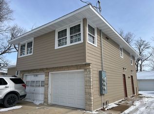 1691 NW 85th St, Clive, IA 50325