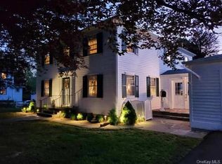 8 Commonwealth Ave, Middletown, NY 10940