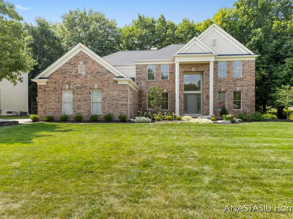 263 Quail Ridge Dr NE, Ada, MI 49301