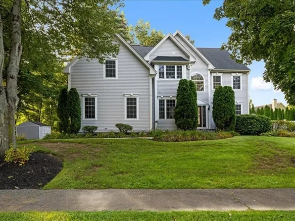 2 Nauset Dr, Westborough, MA 01581