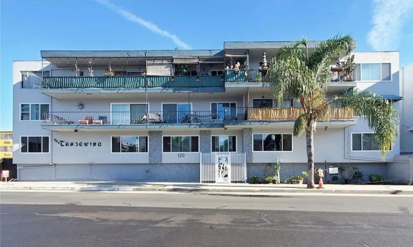 2 bed, 826 sqft, $2,850 — Photo 1