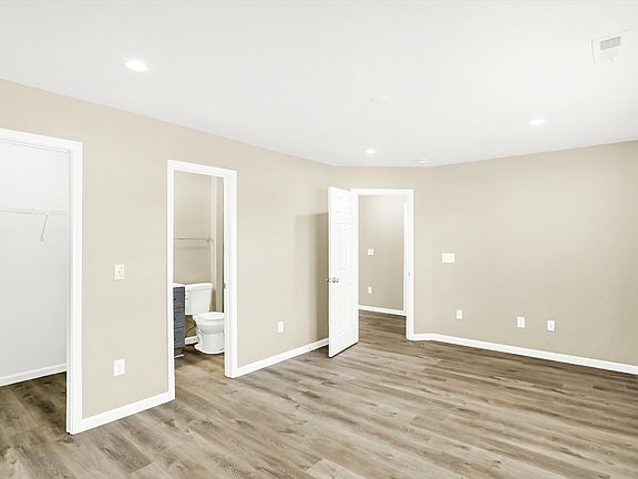 5th image of 6310 River Run Dr
