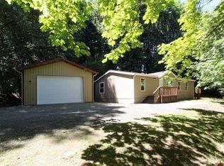 209 Camelot Dr, Castle Rock, WA 98611