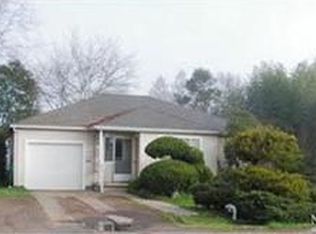 310 Hutchins Rd, Sebastopol, CA 95472