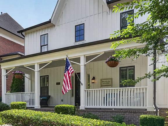 3rd image of 624 Lockwood Ln