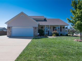 513 Dominique St, Saint Jacob, IL 62281