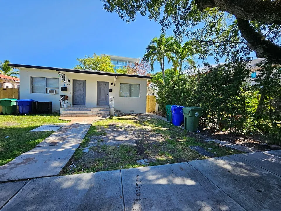 1732 SW 21st Ter