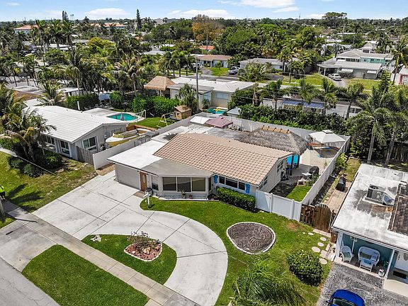 4th image of 1009 SE 15th Street