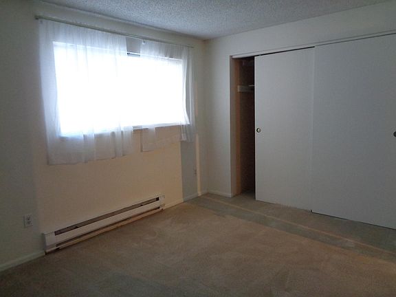 G10 bedroom