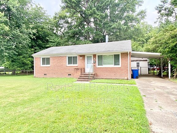 2nd image of 4 Lakeview Dr