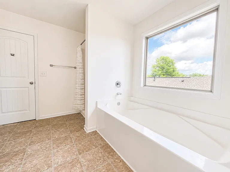 11 Phaeton Ave — Photo 19