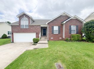 2763 Ridgepole Dr, Clarksville, TN 37040
