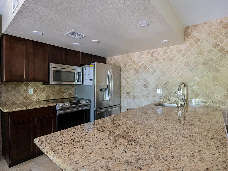 1207 N 84th Pl — Photo 10