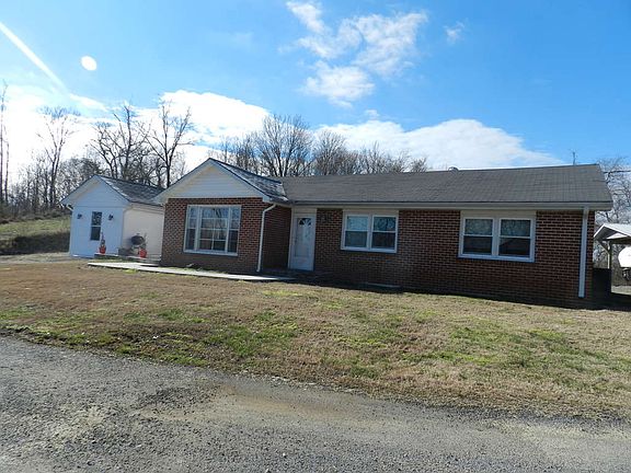 3rd image of 716 Lakeview Dr
