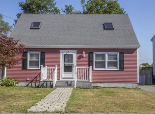 277 Loftus St, New Bedford, MA 02746