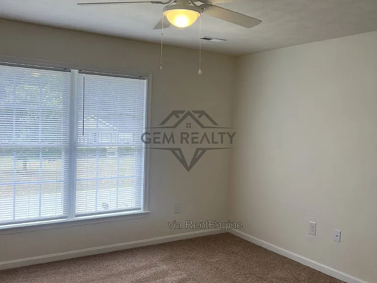 3211 Lancaster Ring Rd — Photo 14