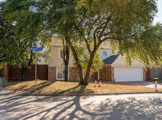 1806 Briarpath Ln, Arlington, TX 76018