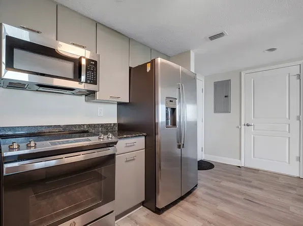 300 S Duval St Unit 901, Tallahassee, FL 32301