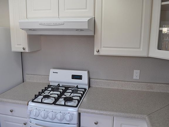 5th image of 3371 33rd St