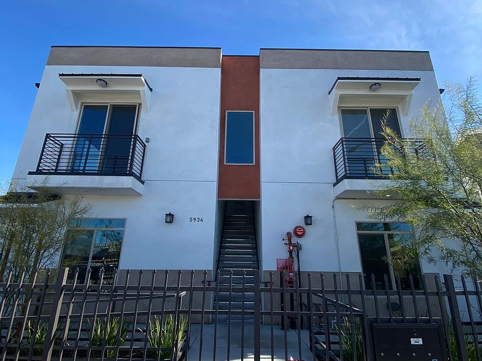 1st image of 5934 Vineland Ave #201