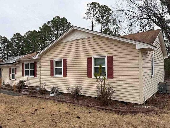 5th image of 2022 Fieldcrest Rd E