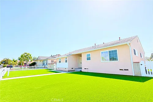 1113 S Pine Dr Photo 1