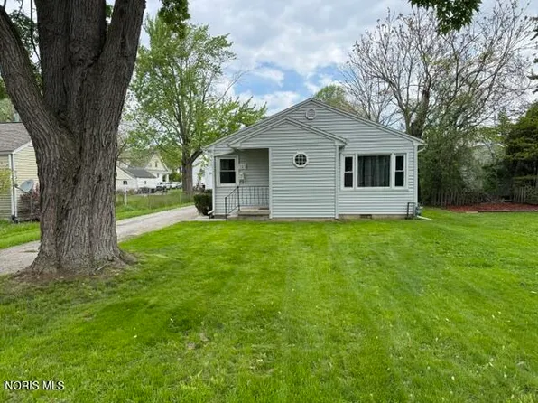 123 Carr Ave, Bowling Green, OH 43402
