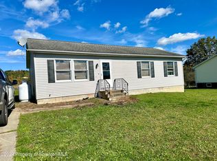 37 Morio Dr, Tunkhannock, PA 18657