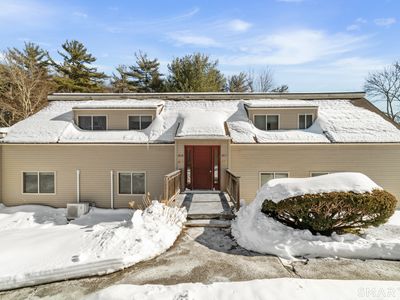 42 Library Lane #42, Simsbury, CT, 06070