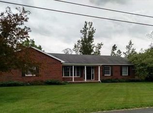305 W 2nd St, Genoa, OH 43430
