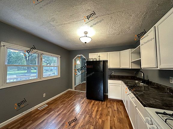 4th image of 3464 Iowa St
