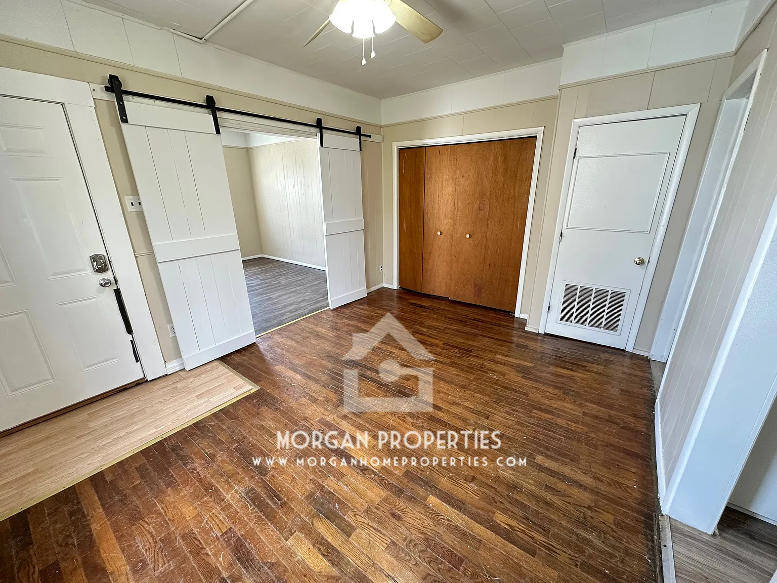 820 W Howard St Muncie - - — Photo 3