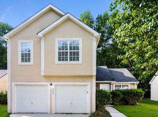 6090 Crooked Creek Dr, Rex, GA 30273