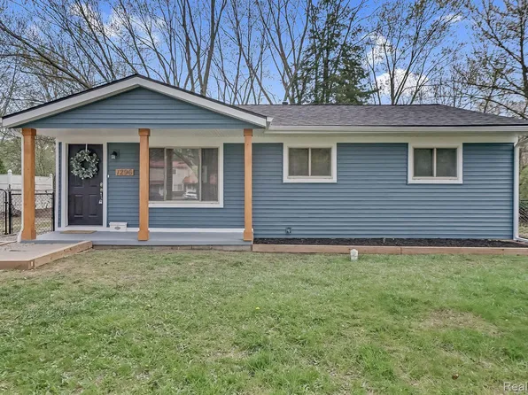 1296 Stamford Rd, Ypsilanti, MI 48198