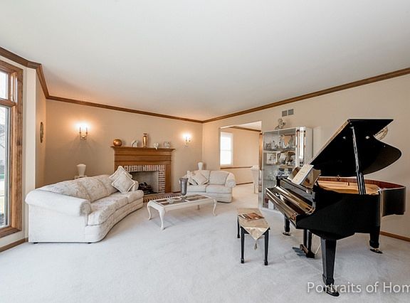 4th image of 300 Needham Dr