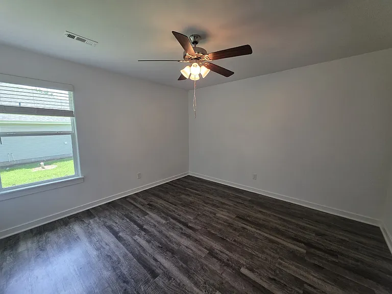 637 Hidden Springs Dr #1 — Photo 12