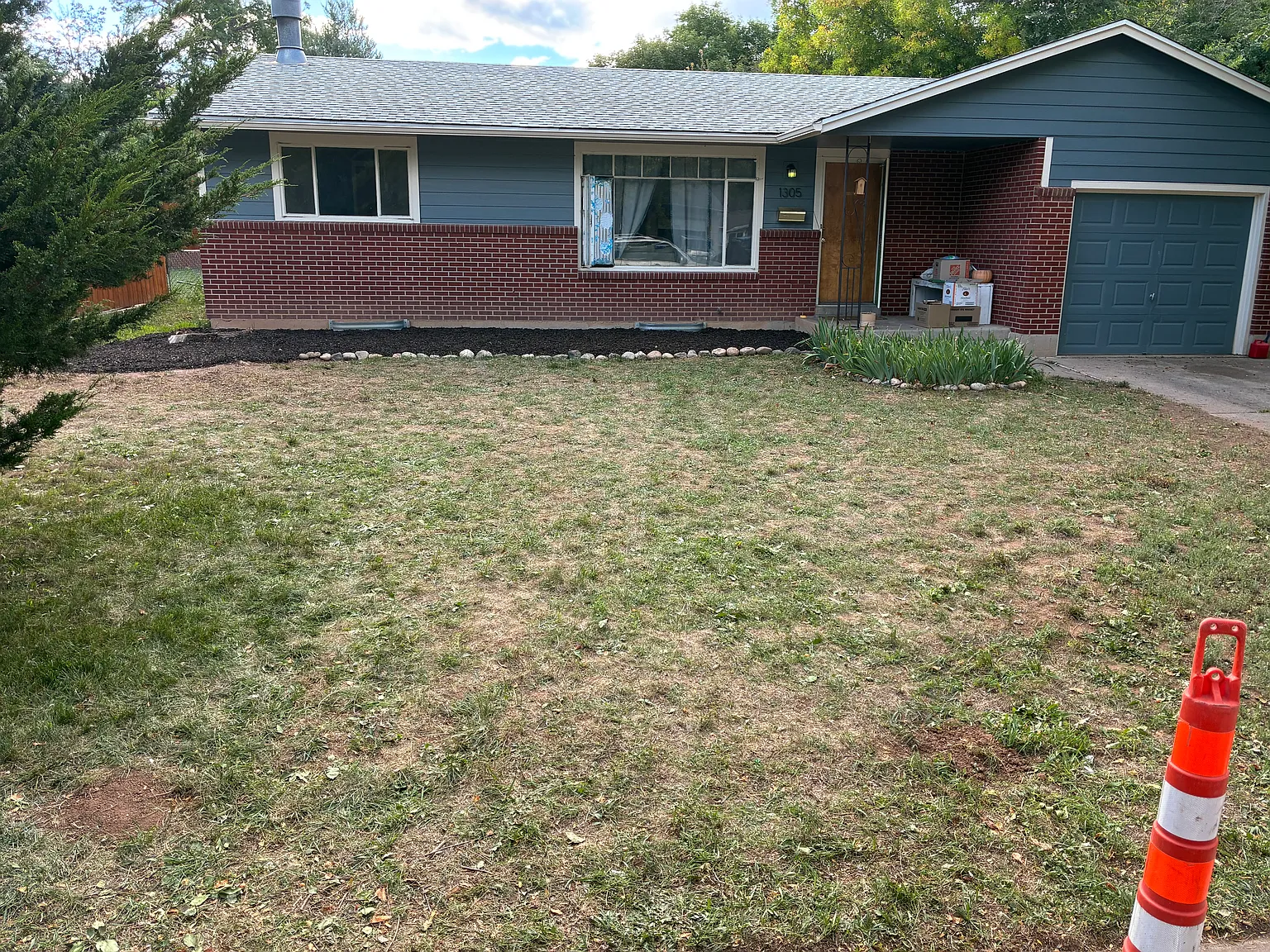 3 bed, 1.5 bath, 948 sqft, $2,200 — Photo 2
