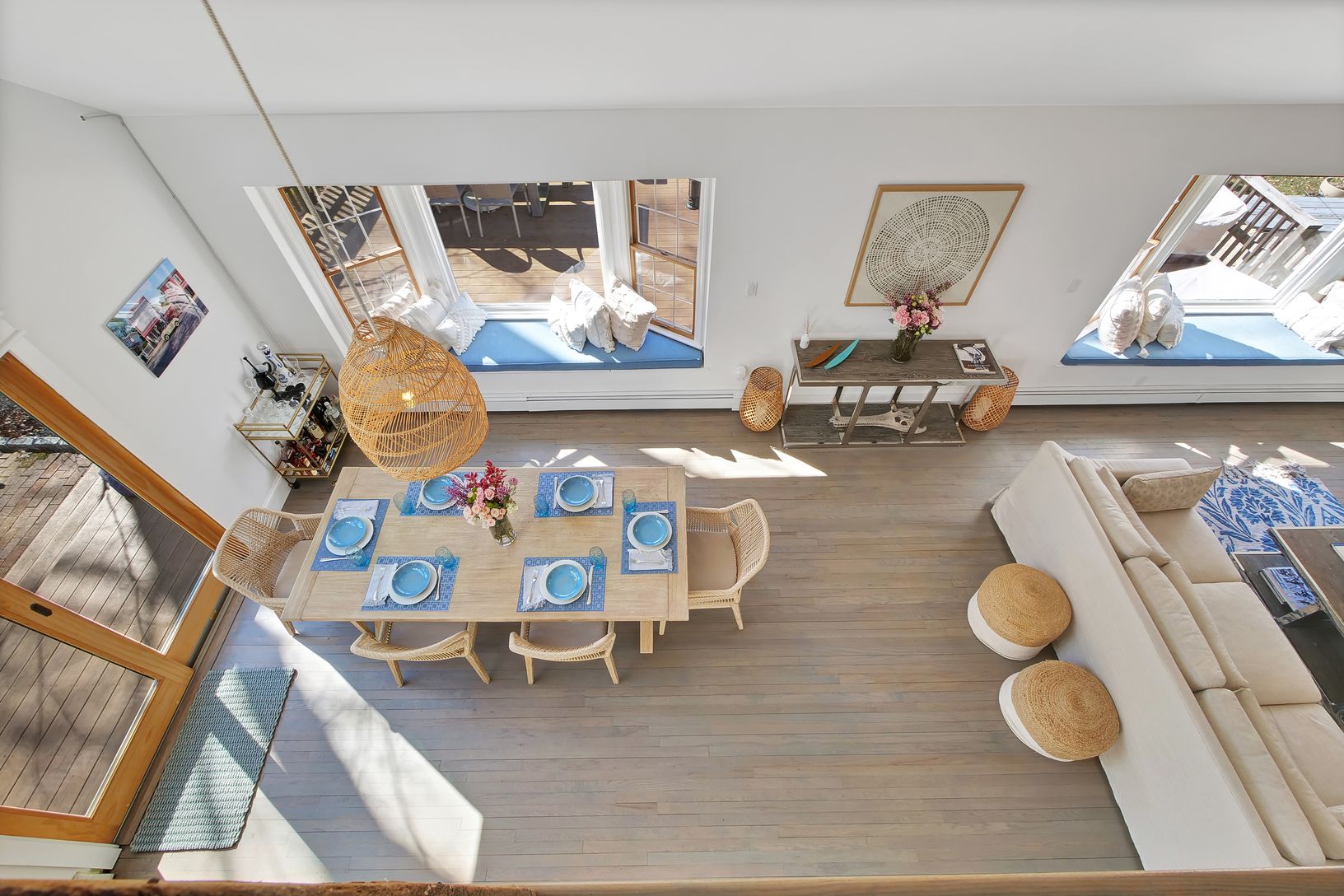  Great Ceiling Heights