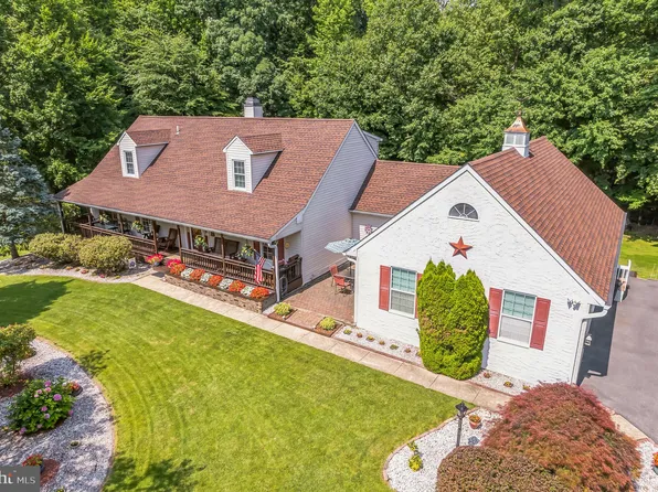 4 Scalones Lndg, Garnet Valley, PA 19060