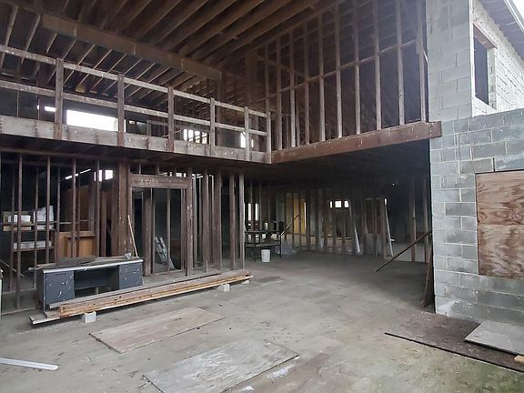 2nd image of 22844 Miller Rd