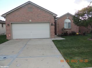 30383 Madison Ave, Warren, MI 48093