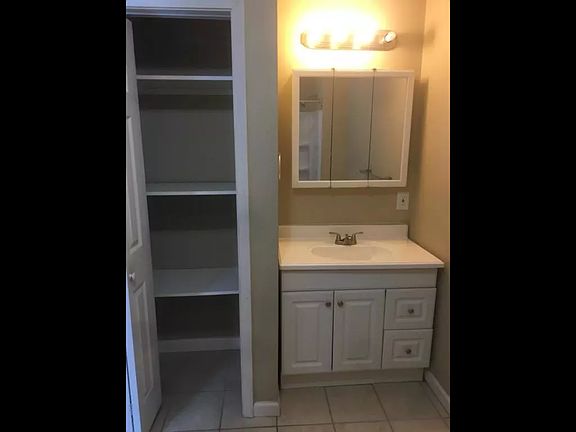 5th image of 101 Fairmont Dr