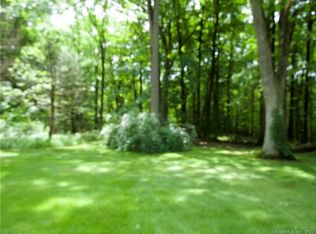 121 New Canaan Rd #B, Wilton, CT 06897