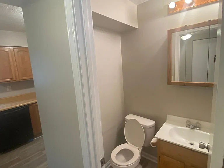 8417 Damascus Rd — Photo 13