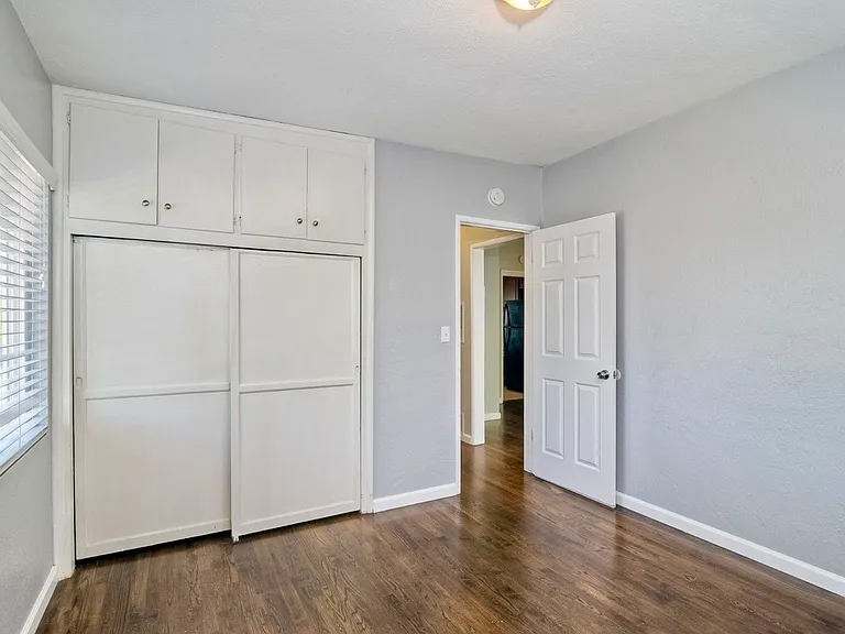 3557 College Ave #1/2 — Photo 6
