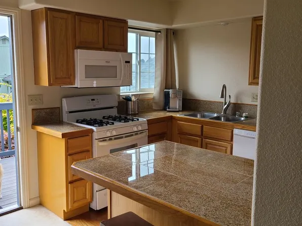 1992 S Gwin Rd, McKinleyville, CA 95519