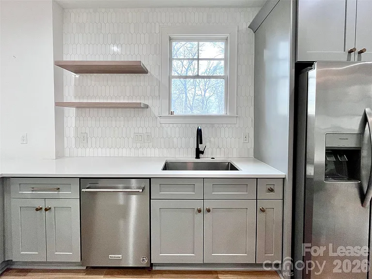 614 West Blvd — Photo 10